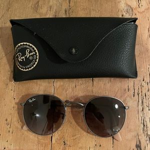 Ray Ban Round Metal Grey Sunglasses with case